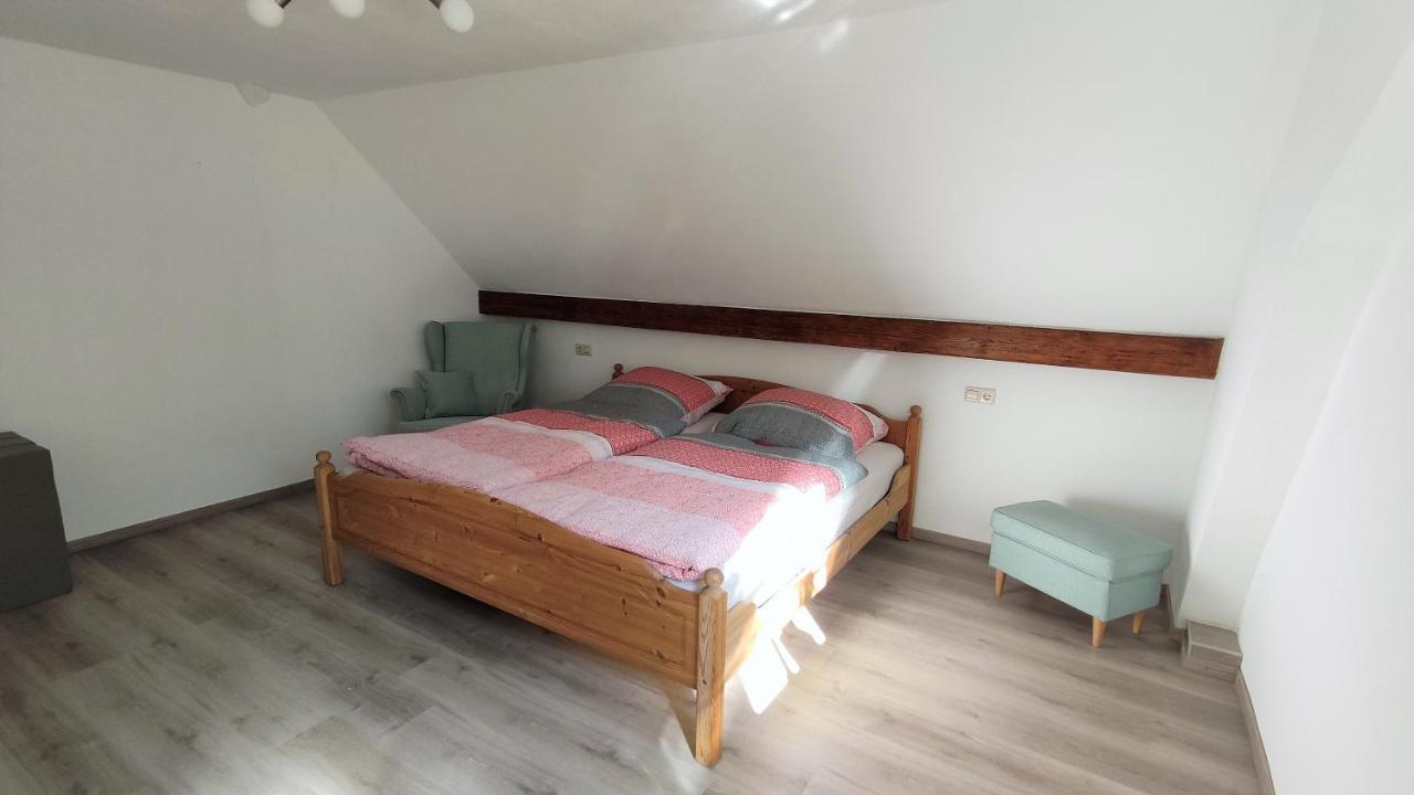 Gasthof Adler Ferienwohnung อิคเนนเฮาเซน ภายนอก รูปภาพ