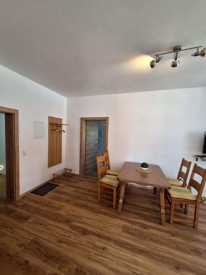 Gasthof Adler Ferienwohnung อิคเนนเฮาเซน ภายนอก รูปภาพ